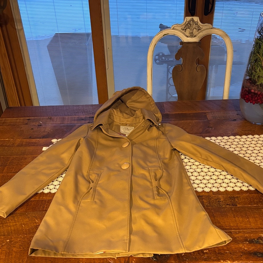Kate Spade Woman’s Tan Hooded Coat. Size XS